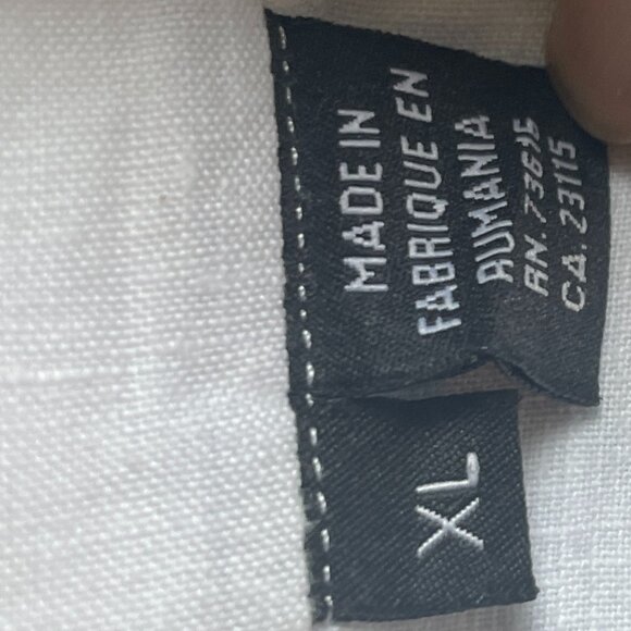 BOSS Hugo Boss White Button-Down Linen Shirt. Size: XL - Picture 11 of 13